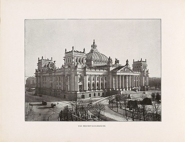 Archive photo of the Reichstag, Berlin